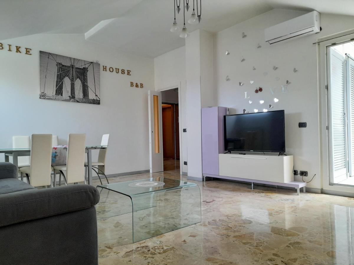 Bike House "Silver" Seriate Εξωτερικό φωτογραφία